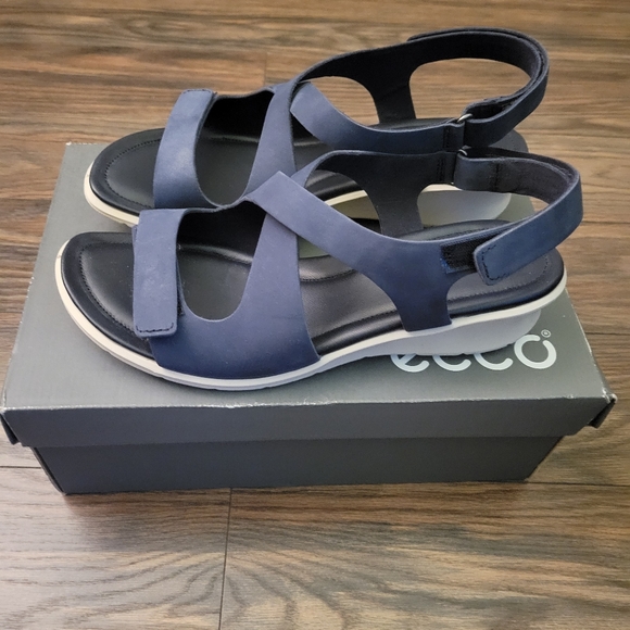 Ecco Felicia cross sandals 41 - Picture 2 of 8
